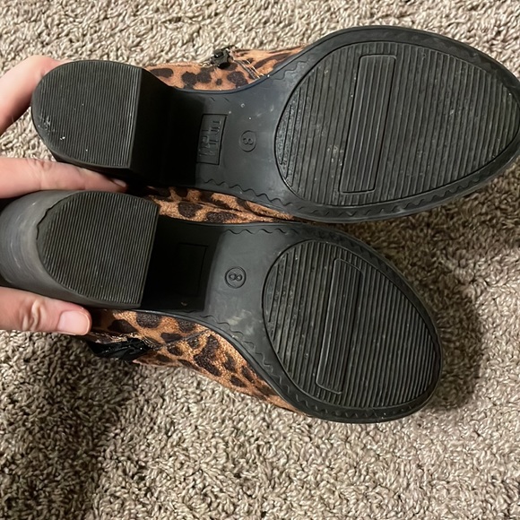 Leopard Booties - Picture 3 of 5